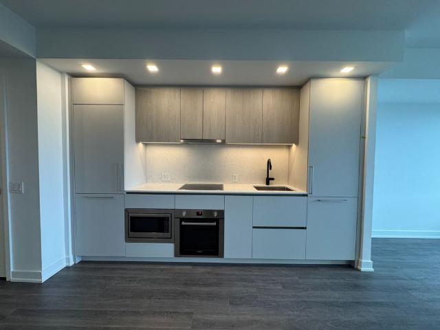 For Lease 609 Sherbourne Street Unit# 3805, Toronto, Ontario