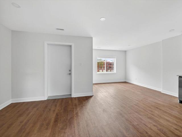 For Lease 600 Second Street Unit# Unit #2A, Cornwall, Ontario