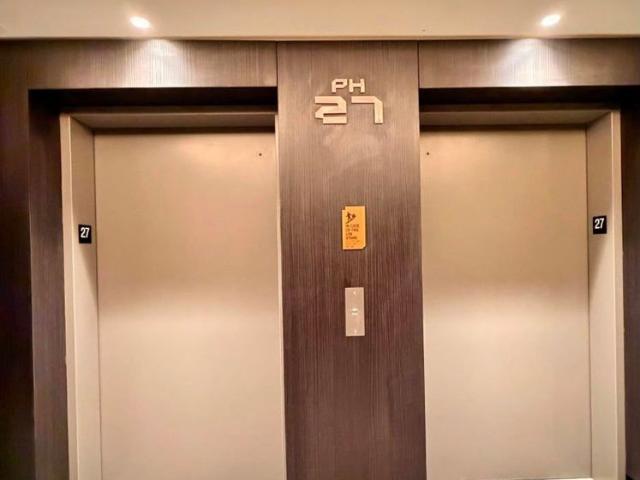 For Lease 60 Central Park Roadway Park Unit# PH 02, Toronto, Ontario