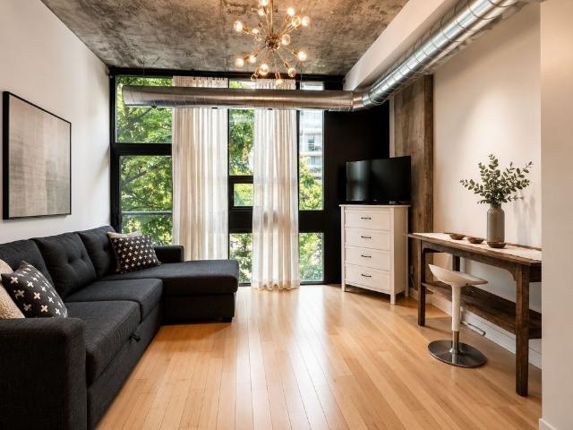 For Lease 60 Bathurst Street Unit# 210, Toronto, Ontario
