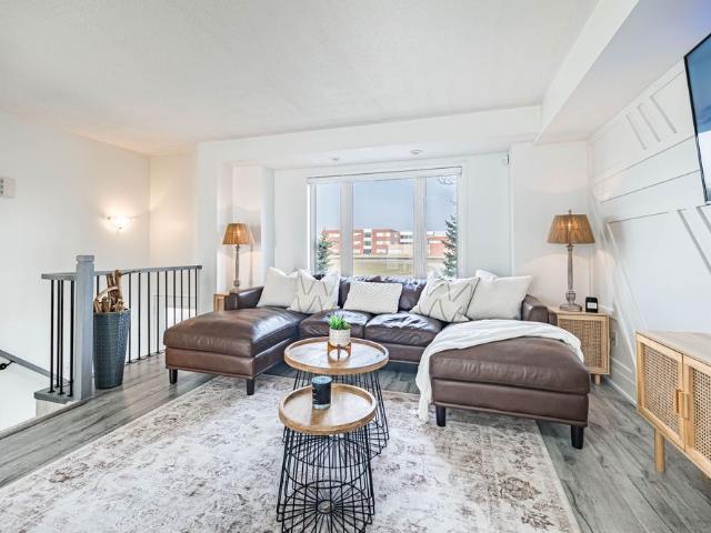 For Lease 60 Fairwood Circle Unit# 28, Brampton, Ontario
