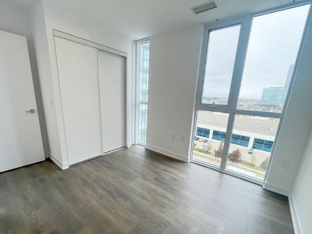 For Lease 60 Honeycrisp Crescent Unit# 907, Vaughan, Ontario