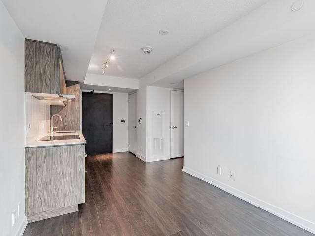 For Lease 60 Shuter Street Unit# 2610, Toronto, Ontario