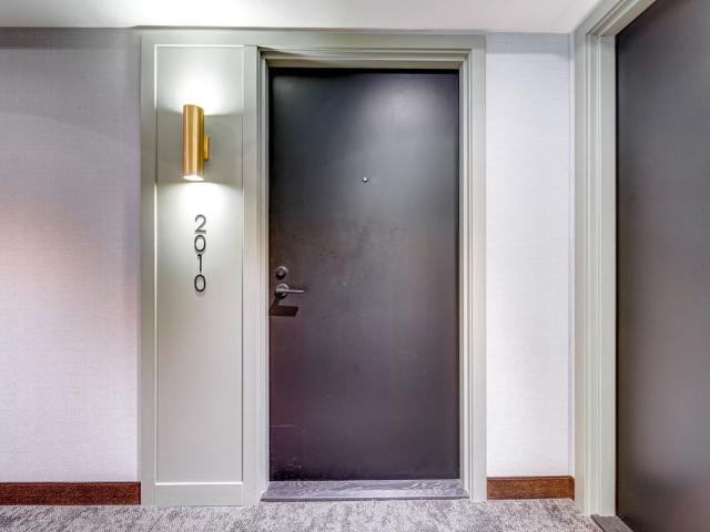 For Lease 60 Shuter Street Unit# 2010, Toronto, Ontario