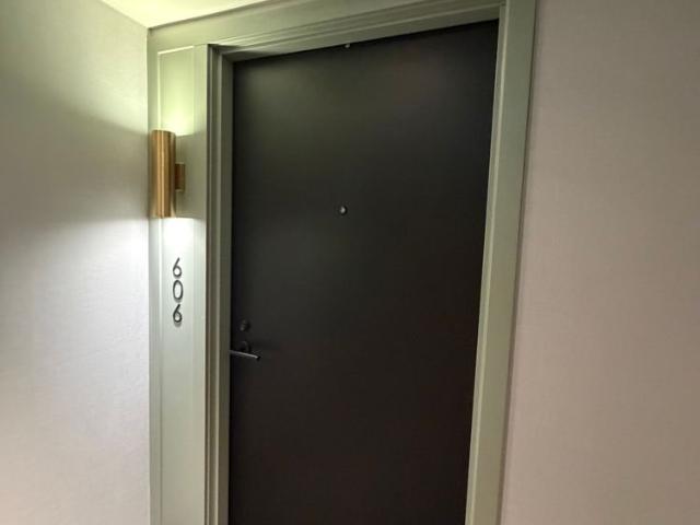 For Lease 60 Shuter Street Unit# 606, Toronto, Ontario