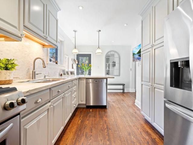 For Lease 60 Thompson Avenue, Toronto, Ontario