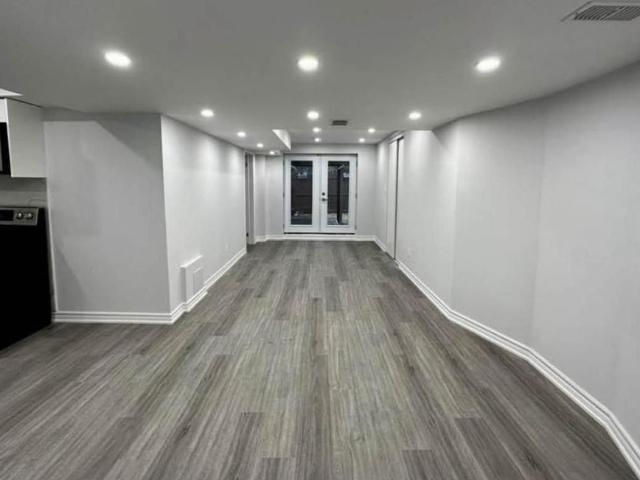 For Lease 613 Osler Court Unit# Bsmnt, Newmarket, Ontario