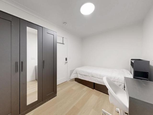 For Lease 61 Gladys Road, Toronto, Ontario