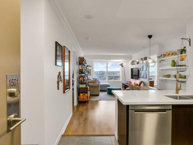 For Lease 61 Heintzman Street Unit# 1501, Toronto, Ontario