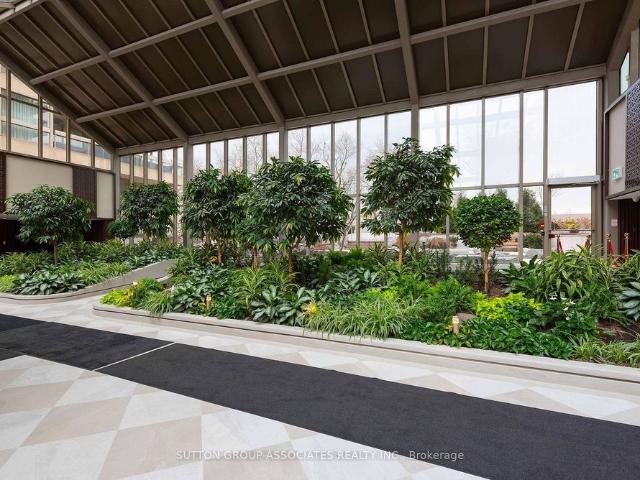 For Lease 61 St Clair Avenue Unit# 805, Toronto, Ontario