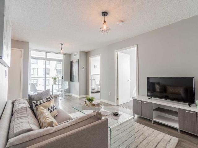 For Lease 621 812 Lansdowne Avenue, Toronto, Ontario