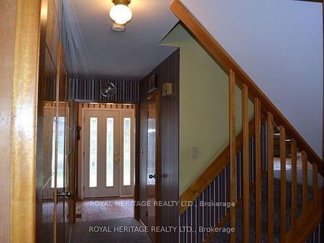 For Lease 62 Brant Court, Oshawa, Ontario