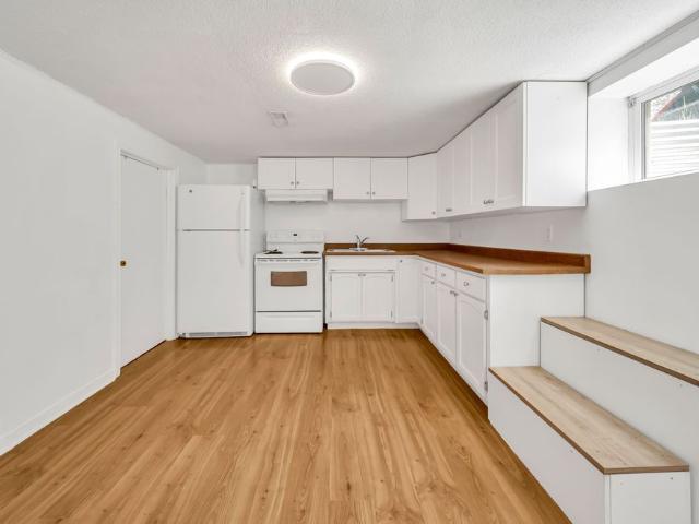 For Lease 62 Greendale Crescent Unit# Lower, Kitchener, Ontario