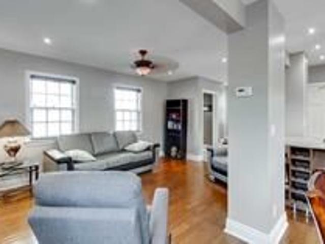 For Lease 62 Inniswood Drive Unit# Main Fl, Toronto, Ontario