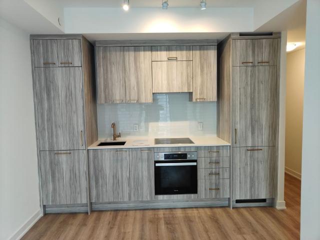 For Lease 634 Church Street Unit# 2206, Toronto, Ontario