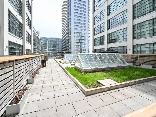 For Lease 637 Lake Shore Boulevard Unit# 315, Toronto, Ontario