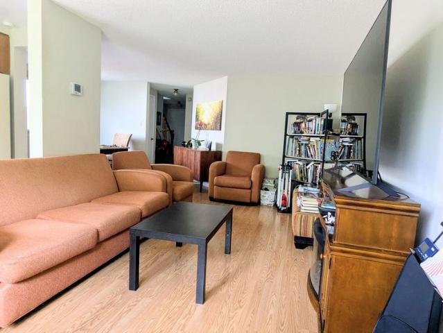 For Lease 630 Pinerow Crescent Unit# B, Waterloo, Ontario