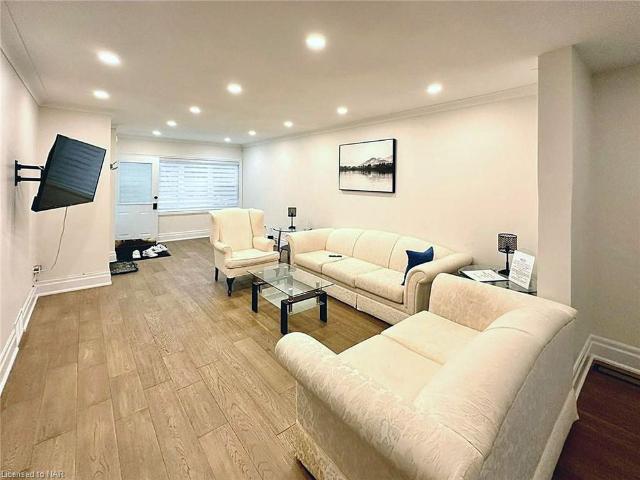 For Lease 6422 Ker Street, Niagara Falls, Ontario