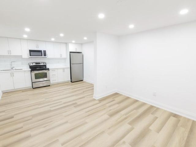 For Lease 654 Eaglemount Crescent, Mississauga, Ontario