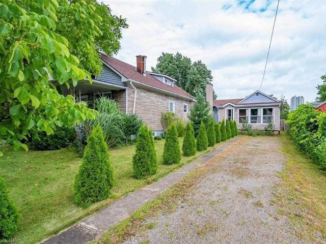 For Lease 6568 Orchard Avenue Unit# Side, Niagara Falls, Ontario