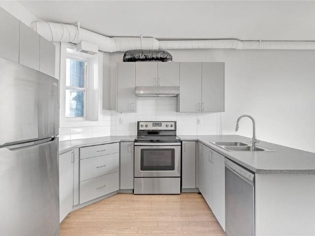 For Lease 657 BARTON Street Unit# 302, Hamilton, Ontario