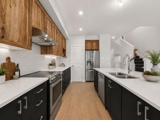 For Lease 650 Moonglade Crescent, Barrhaven, Ontario