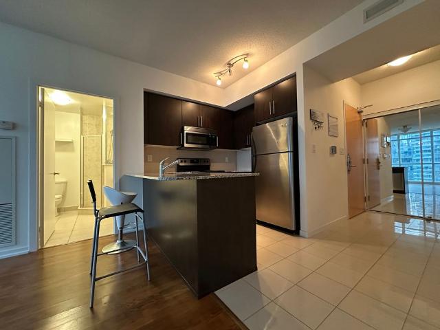 For Lease 65 Bremner Boulevard Unit# 2701, Toronto, Ontario