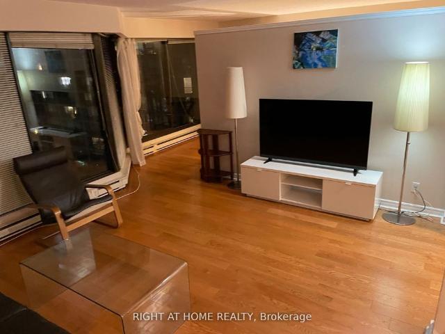 For Lease 65 Harbour Square Unit# 1907, Toronto, Ontario