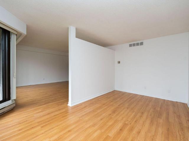 For Lease 65 Harbour Square Unit# 2109, Toronto, Ontario