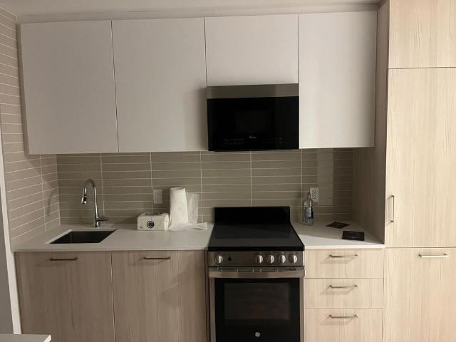 For Lease 65 Mutual Street Unit# 2407, Toronto, Ontario