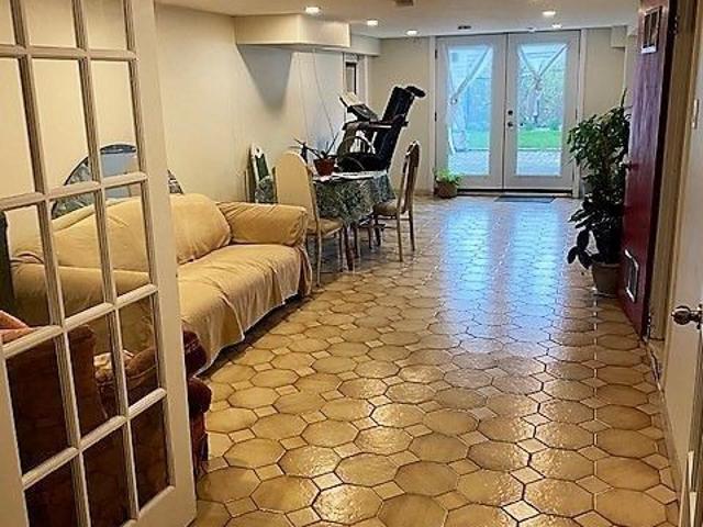 For Lease 65 Newlin Crescent Unit# Lower, Toronto, Ontario