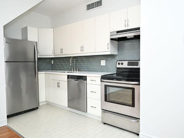 For Lease 65 Scadding Avenue Unit# PH16, Toronto, Ontario