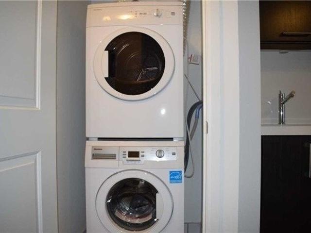 For Lease 65 St Mary Street Unit# 811, Toronto, Ontario