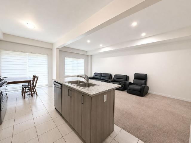For Lease 6693 Cropp St Street Unit# 1, Niagara Falls, Ontario