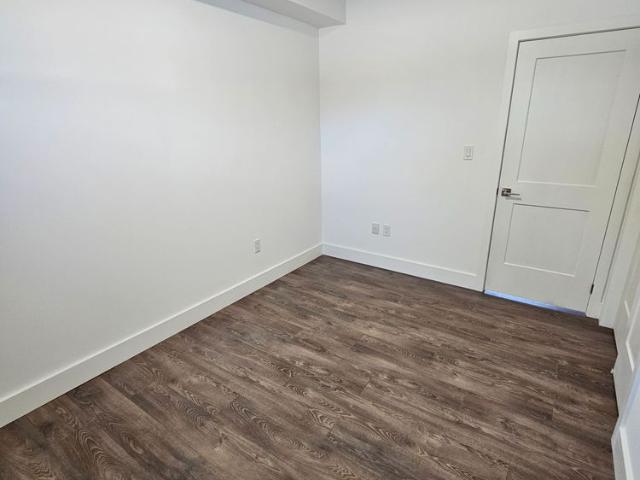For Lease 6638 Mcleod Road, Niagara Falls, Ontario