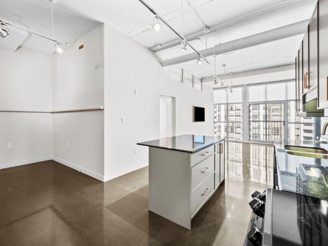 For Lease 66 Bay Street Unit# 614, Hamilton, Ontario