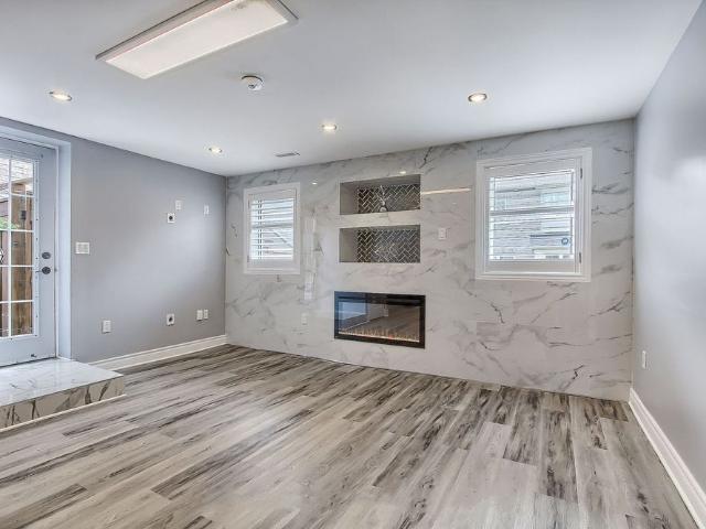 For Lease 66B Thomas Phillips Drive Unit# Bsmt, Aurora, Ontario