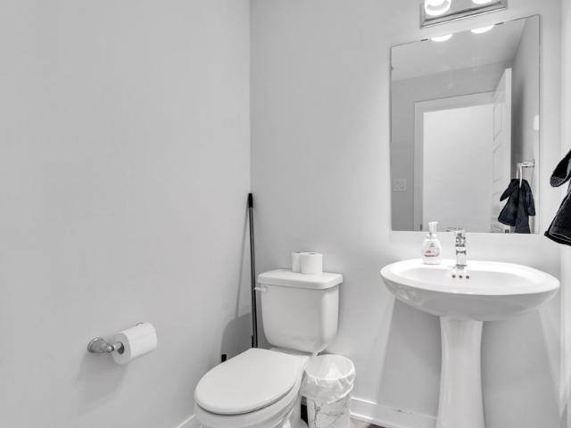 For Lease 67 Kindred Row, Stittsville Munster Richmond, Ontario