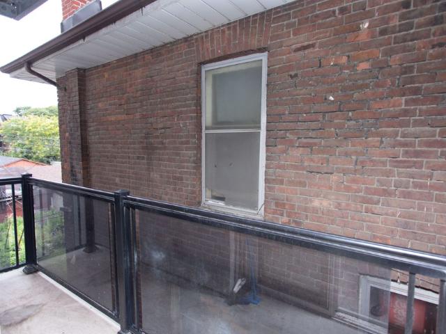 For Lease 686 Bathurst Street Unit# 202, Toronto, Ontario