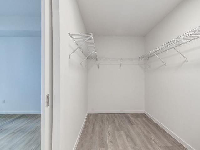 For Lease 689 The Queensway N/A Unit# 504, Toronto, Ontario