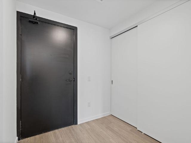 For Lease 689 The Queensway N/A Unit# 216, Toronto, Ontario