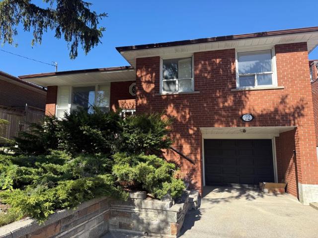 For Lease 68 Claver Avenue Unit# #2 room, Toronto, Ontario