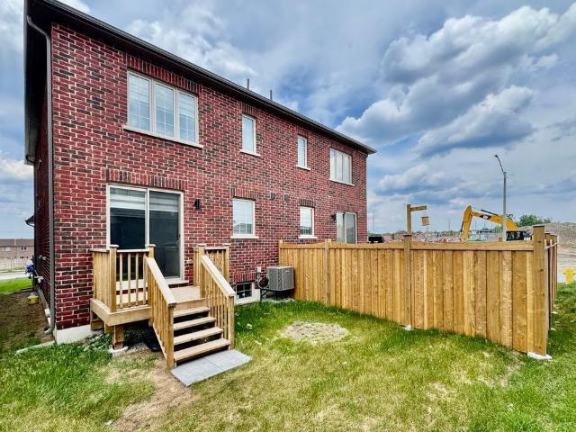 For Lease 68 West Oak Trail, Barrie, Ontario