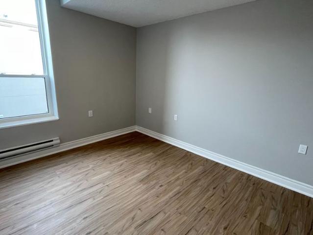 For Lease 69 East Main Street Unit# 203, Welland, Ontario