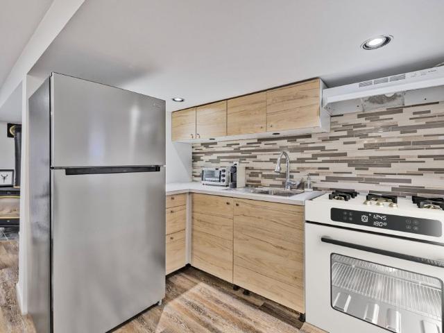 For Lease 69 Richardson Drive Unit# Lower, Aurora, Ontario