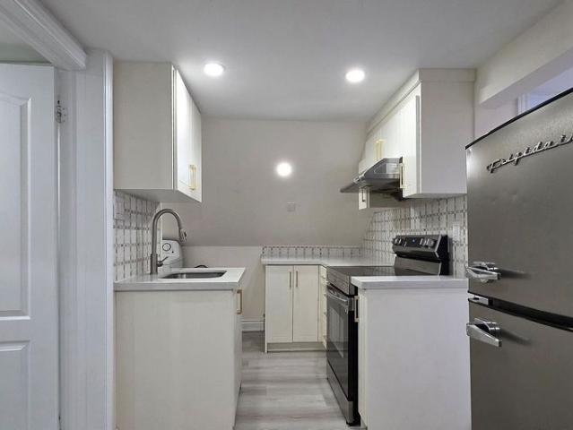 For Lease 69 Vine Street Unit# 2, St. Catharines, Ontario