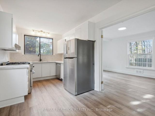 For Lease 6 Woodvale Crescent, Toronto, Ontario
