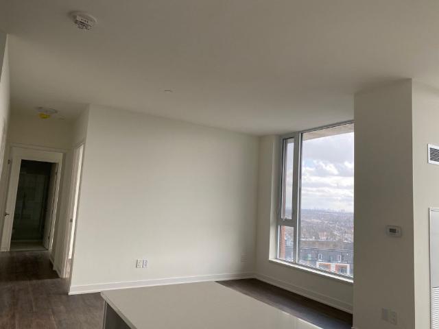 For Lease 6 David Eyer Road Unit# 912, Richmond Hill, Ontario