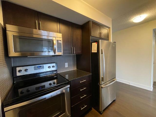 For Lease 6 Eva Road Unit# 907, Toronto, Ontario