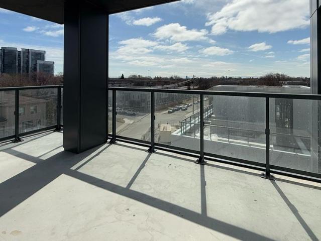 For Lease 6 Greenbriar Road Unit# 513, Toronto, Ontario